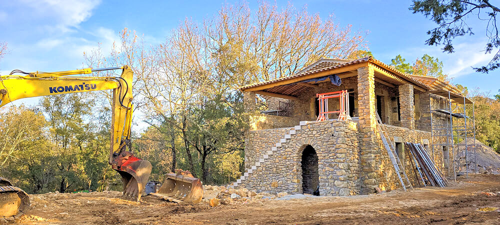 Bau des Ferienhauses in der Ardche